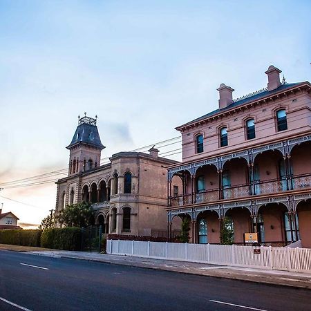 Point Lonsdale Holiday Apartments (Adults Only) Queenscliff Exteriör bild