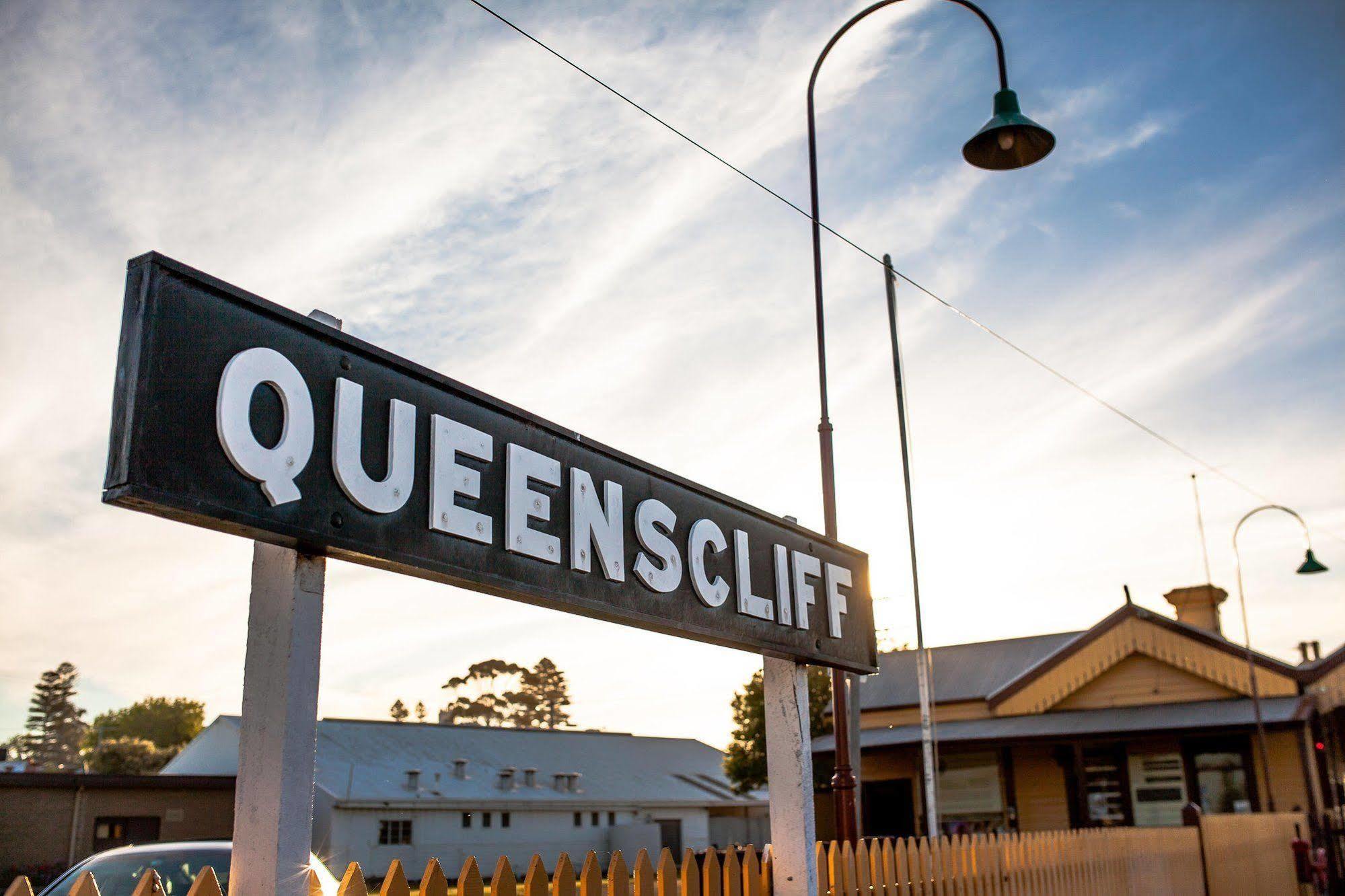 Point Lonsdale Holiday Apartments (Adults Only) Queenscliff Exteriör bild
