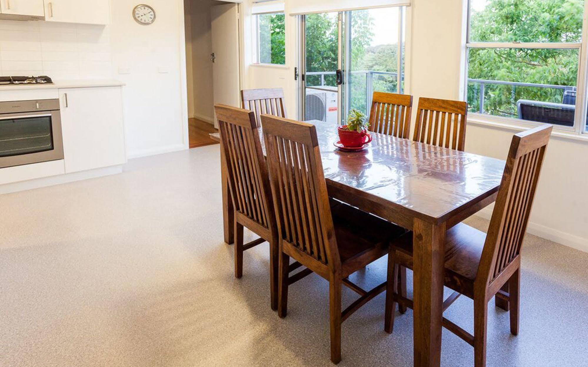 Point Lonsdale Holiday Apartments (Adults Only) Queenscliff Exteriör bild