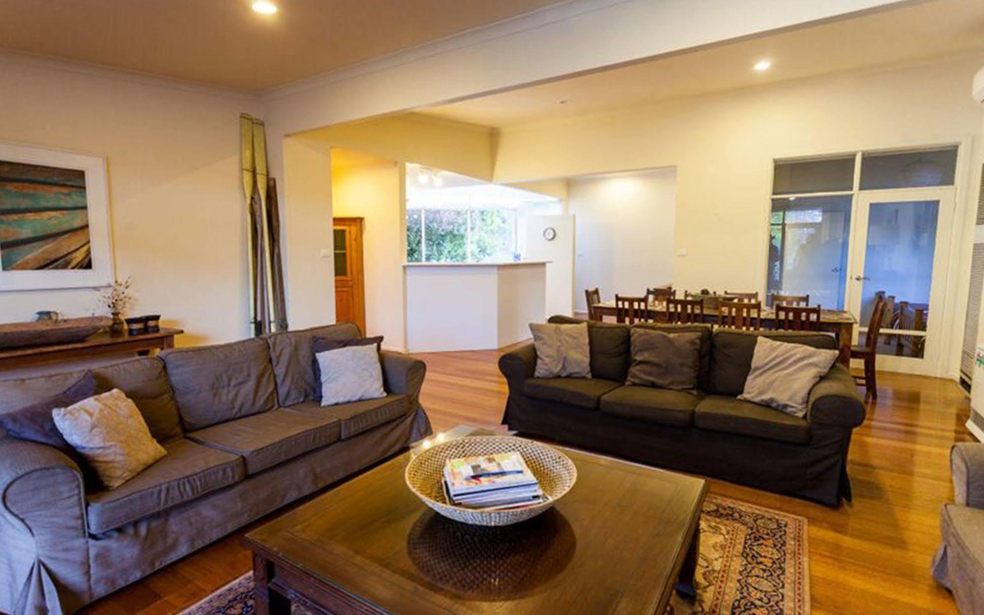Point Lonsdale Holiday Apartments (Adults Only) Queenscliff Exteriör bild