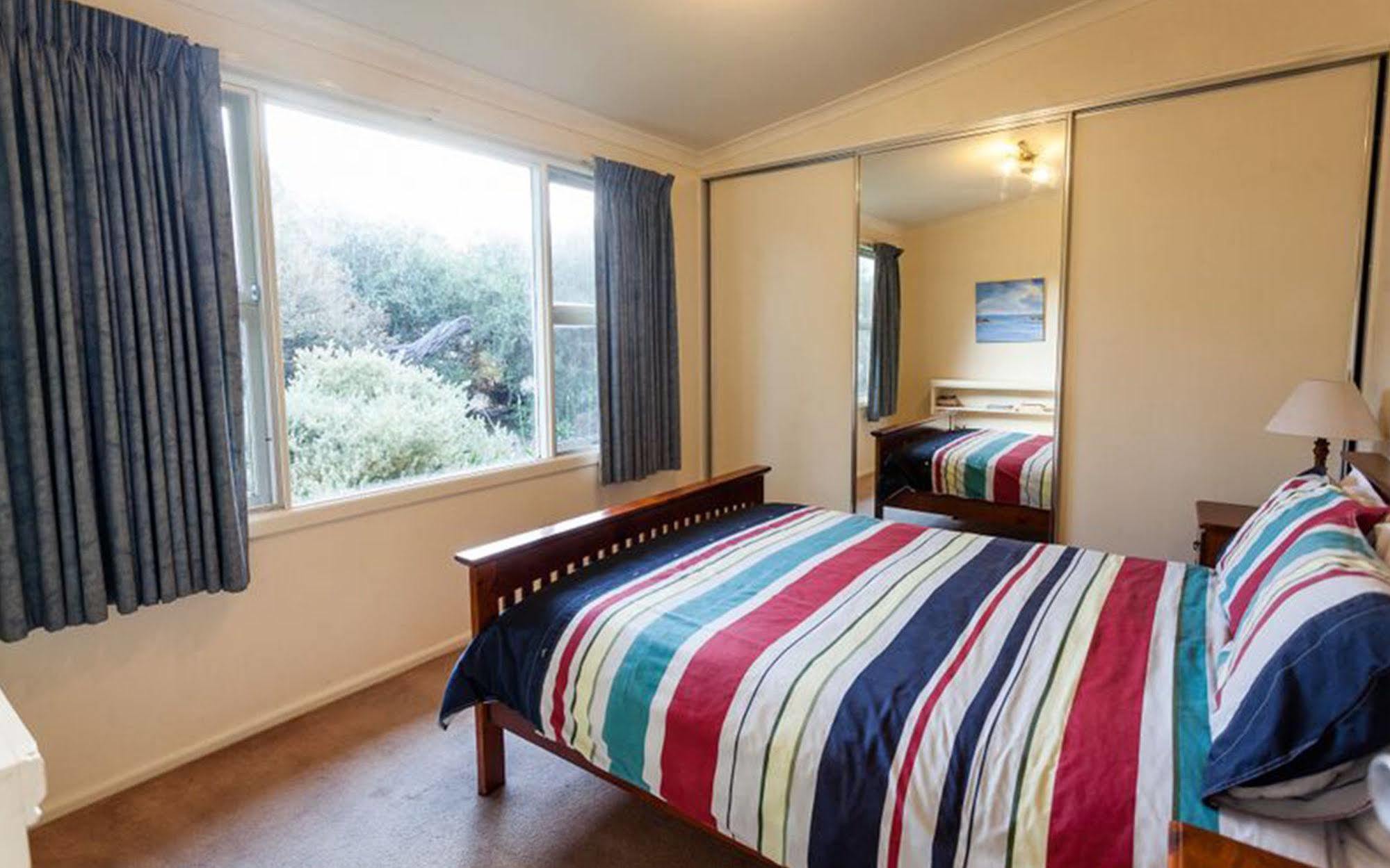 Point Lonsdale Holiday Apartments (Adults Only) Queenscliff Exteriör bild